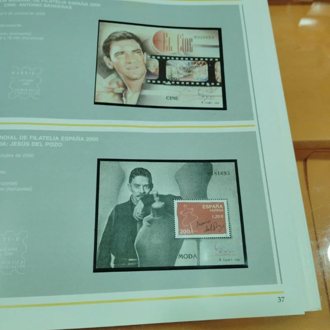 Libro de Sellos de Correos 2000