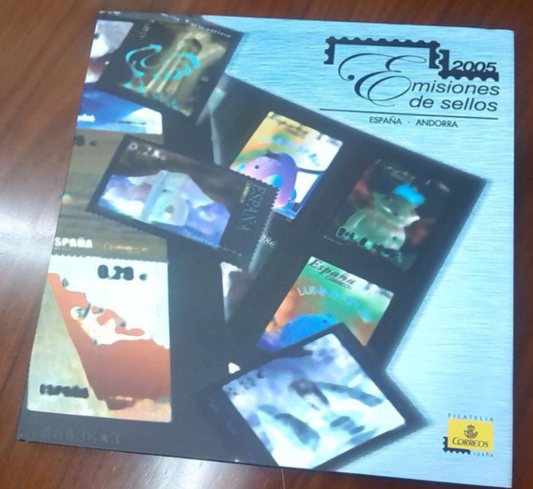 Libro de Sellos de Correos 2005